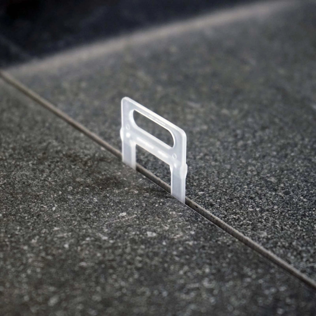 Set per livellamento piastrelle 800 linguette 1,0mm e 1 pinza per posa pavimenti