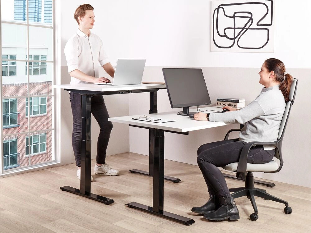 Scrivania regolabile in altezza elettricamente bianco e grigio 180 x 72 cm Struttura in acciaio verniciato a polvere