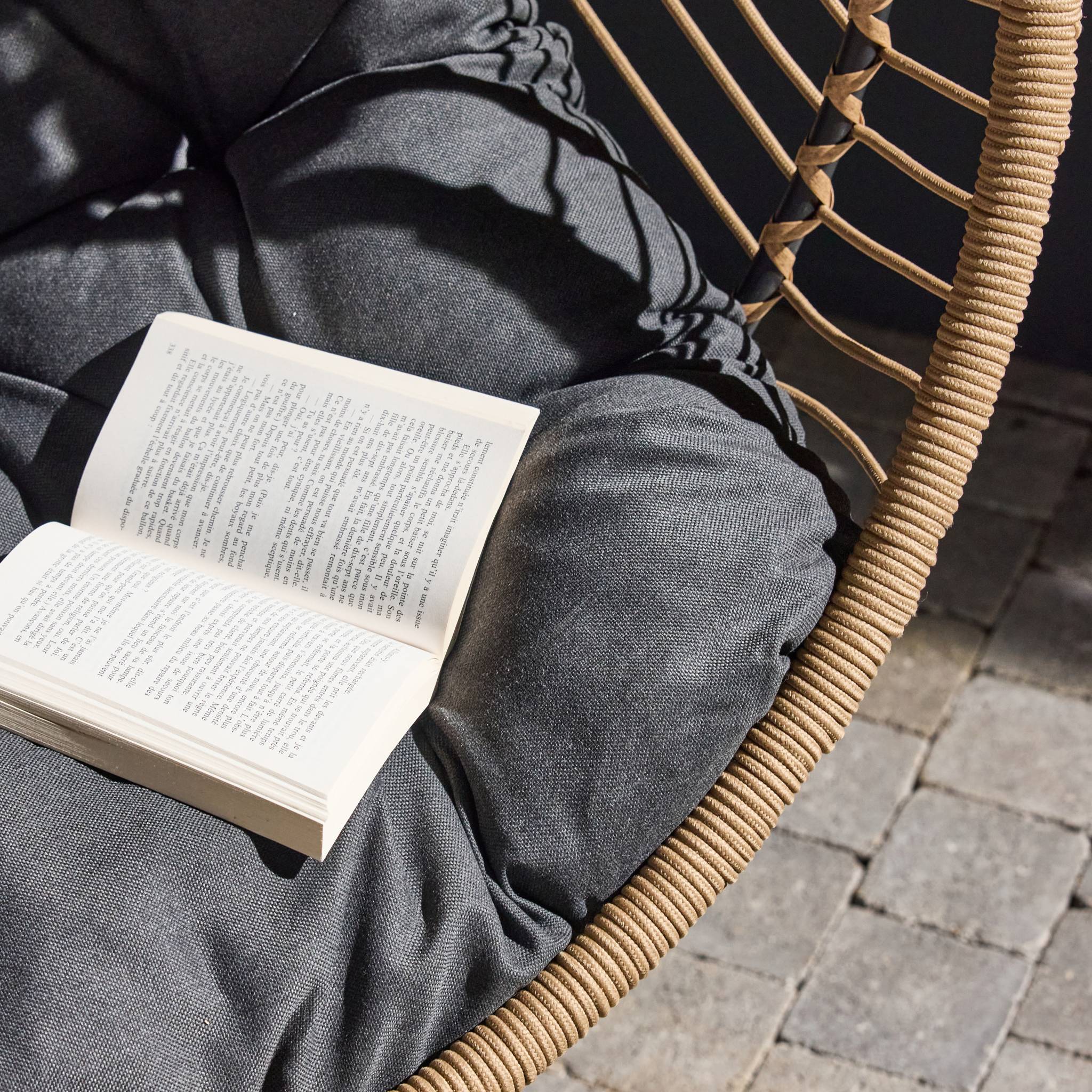 Uovo sospeso acciaio poliestere, beige