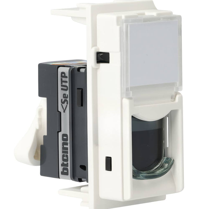 Bticino living now connettore rj45 categoria 5e utp 1 modulo toolless *** colore bianco, confezione 1