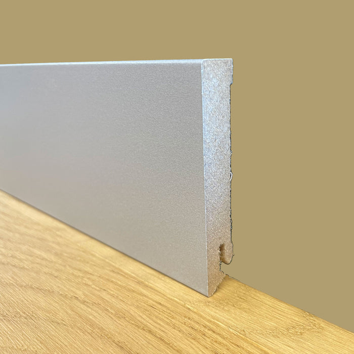 96ml di BATTISCOPA ZOCCOLINO SQUADRATO in FIBRA DI LEGNO COMPATTA 80X15 ARGENTO