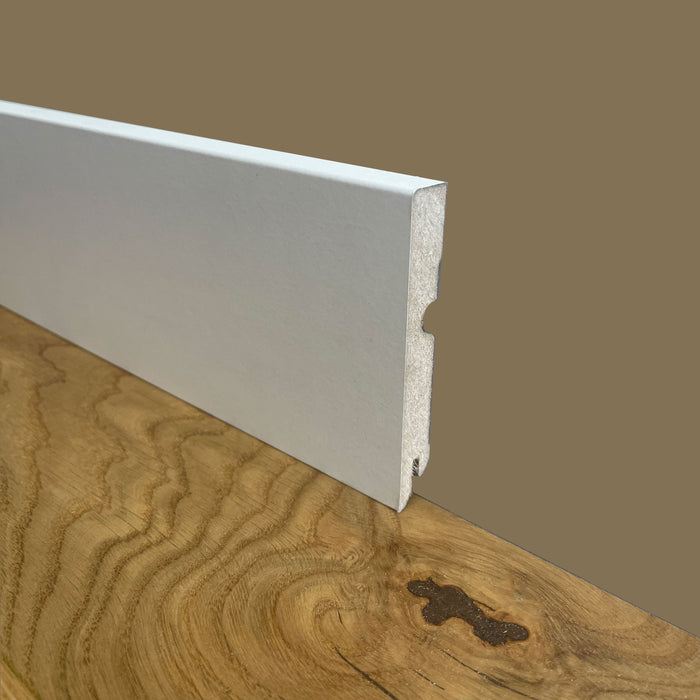 bancale da 96 metri lineari BATTISCOPA ZOCCOLINO  SQUADRATO in FIBRA DI LEGNO COMPATTA 95X15 BIANCO