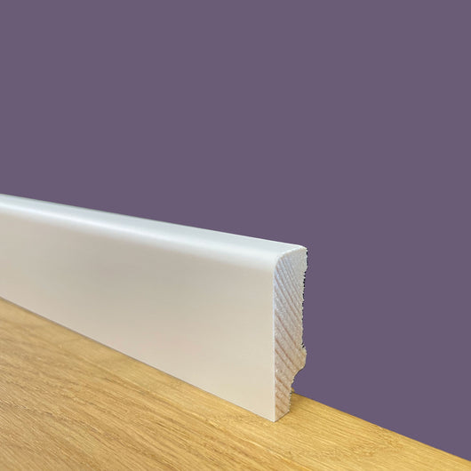 Bancale da 96ML di BATTISCOPA ZOCCOLINO in legno MASSELLO di ABETE 40X12 Squadrato bianco