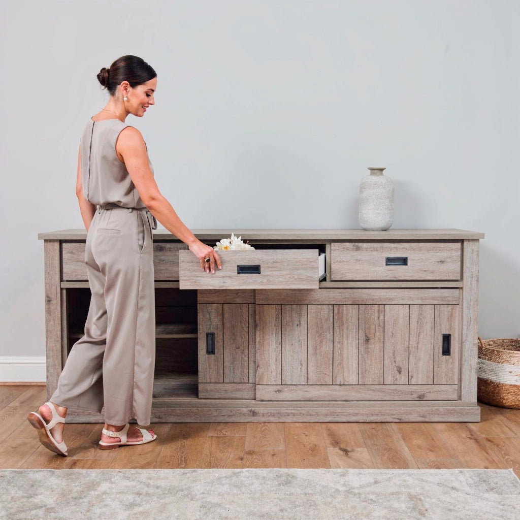 Madia Credenza Con 3 Cassetti 2 Ante Scorrevoli E 4 Ripiani Interni Mobile Dispensa Per Cucina Soggiorno Zona Living Design Classico Moderno 220 X 50 X 95 Cm Rovere Alaska