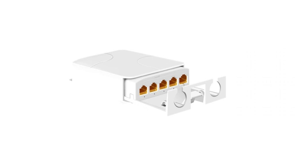 POE extender outdoor<br />Permite ampliar el alcance de la alimentación POE<br />Potencia de salida 60W (Puerto 2) y el resto 30W<br />4 Puertos 10/100/1000 Mbps