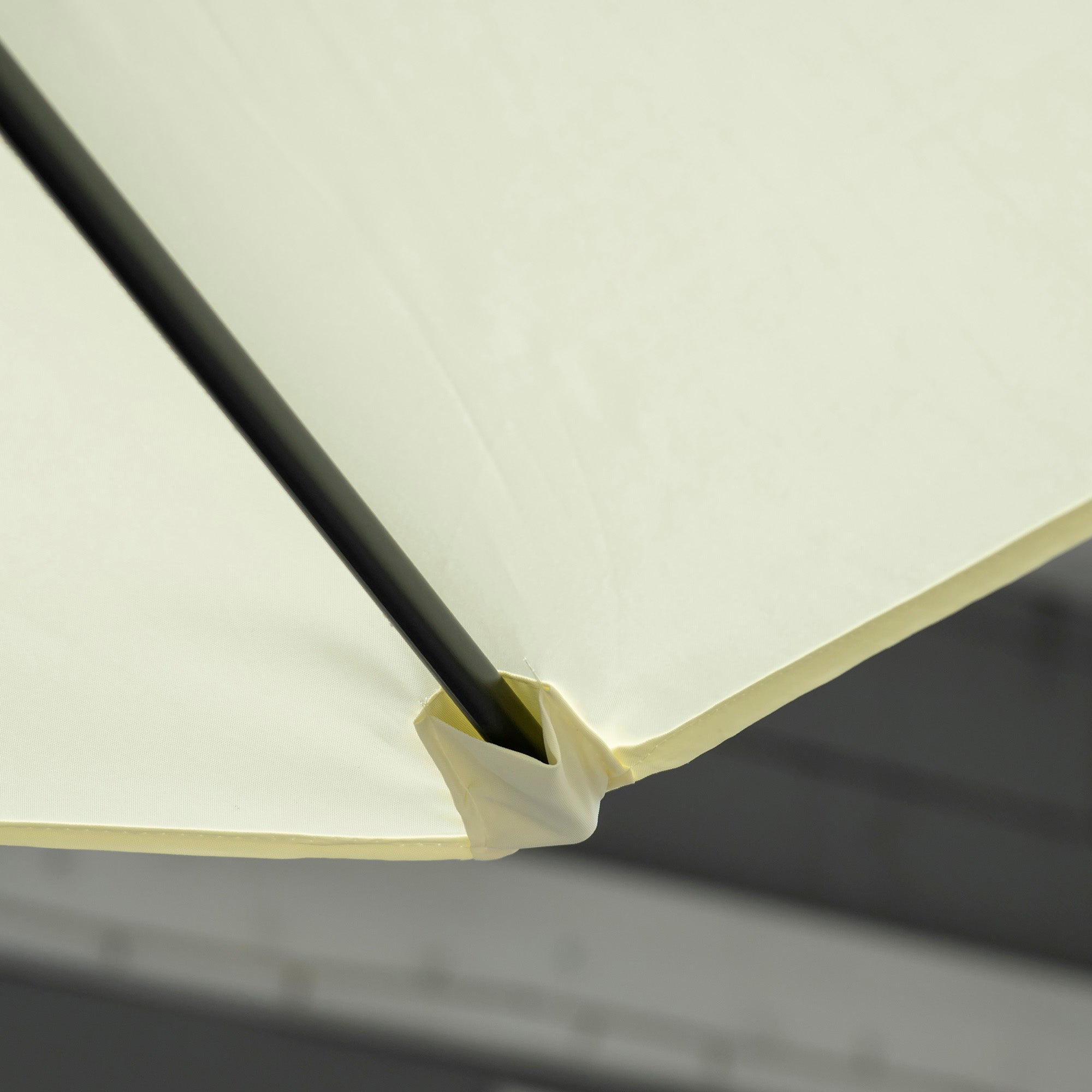 Ombrellone da Giardino a Sbalzo Ø256x245 cm con Rotazione a 360 Beige