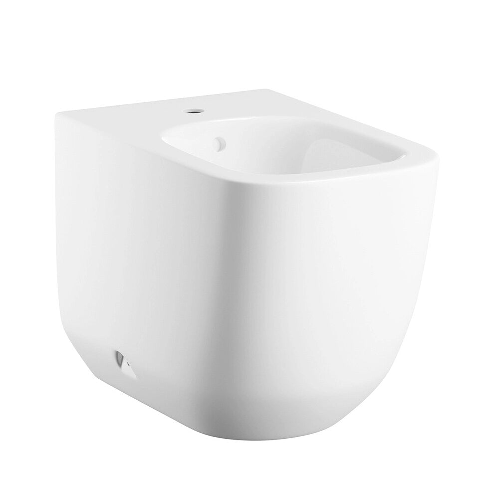 Sanitari filo muro in ceramica bianca opaca con copriwc e scarico tornado design arrotondato Kora