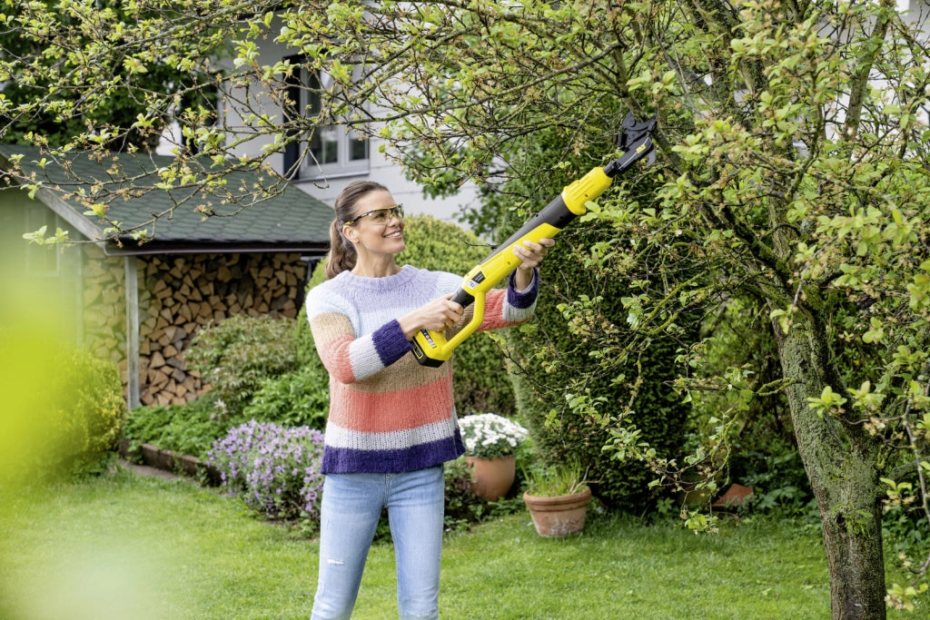 KARCHER Troncarami a batteria TLO 18-32 Battery - Piattaforma batteria: Piattaforma Battery Power+ 18 V  - Trazione: Motore a spazzole  - Lunghezza totale: 91 cm