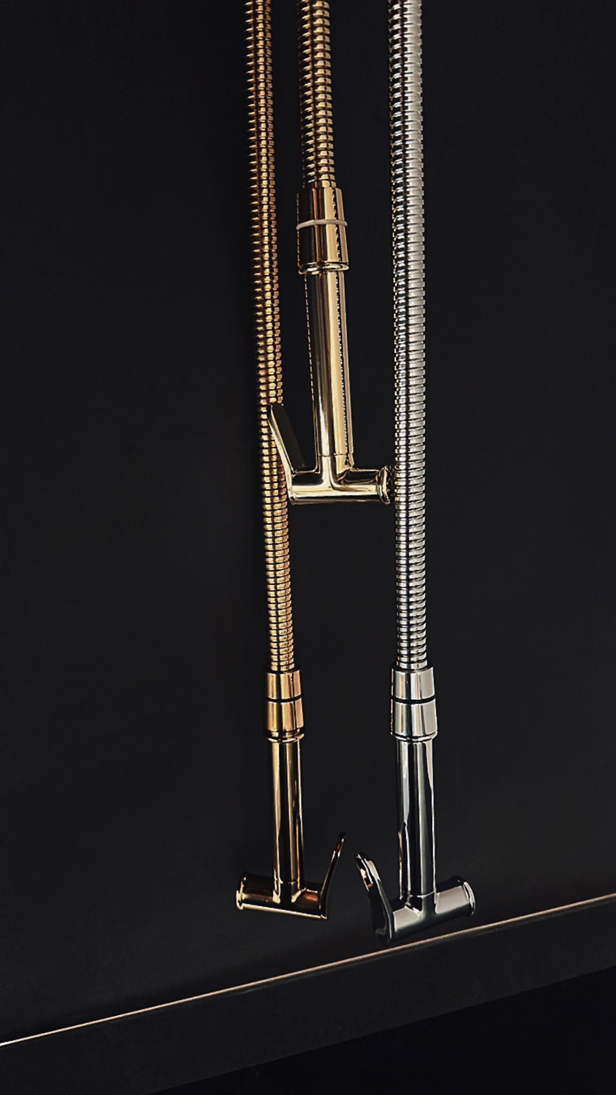 Rubinetto Bidet Rea Lungo Loop Diamond Gold