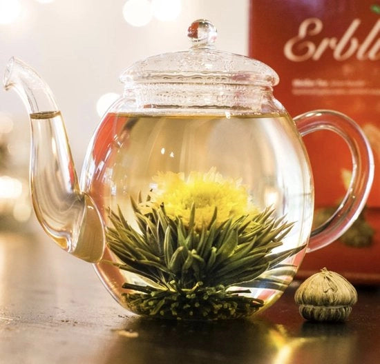 Set di fiori di tè - tè in fiore con 500ml bollitore in vetro & 6x tè bianco + tè nero Teelini come omaggio - 8 pezzi