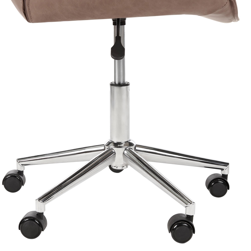 Sedia da ufficio in ecopelle marrone chiaro girevole altezza regolabile stile moderno home office