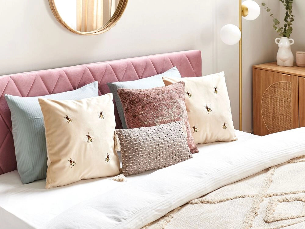 Set di 2 cuscini decorativi in velluto beige 45 x 45 cm motivo con ape soggiorno camera da letto