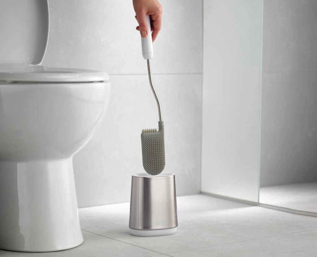 Joseph Joseph 70561 Flex Scopino da Bagno e Supporto in Acciaio Inox con Testa Flessibile a Forma di D Colore Grigio