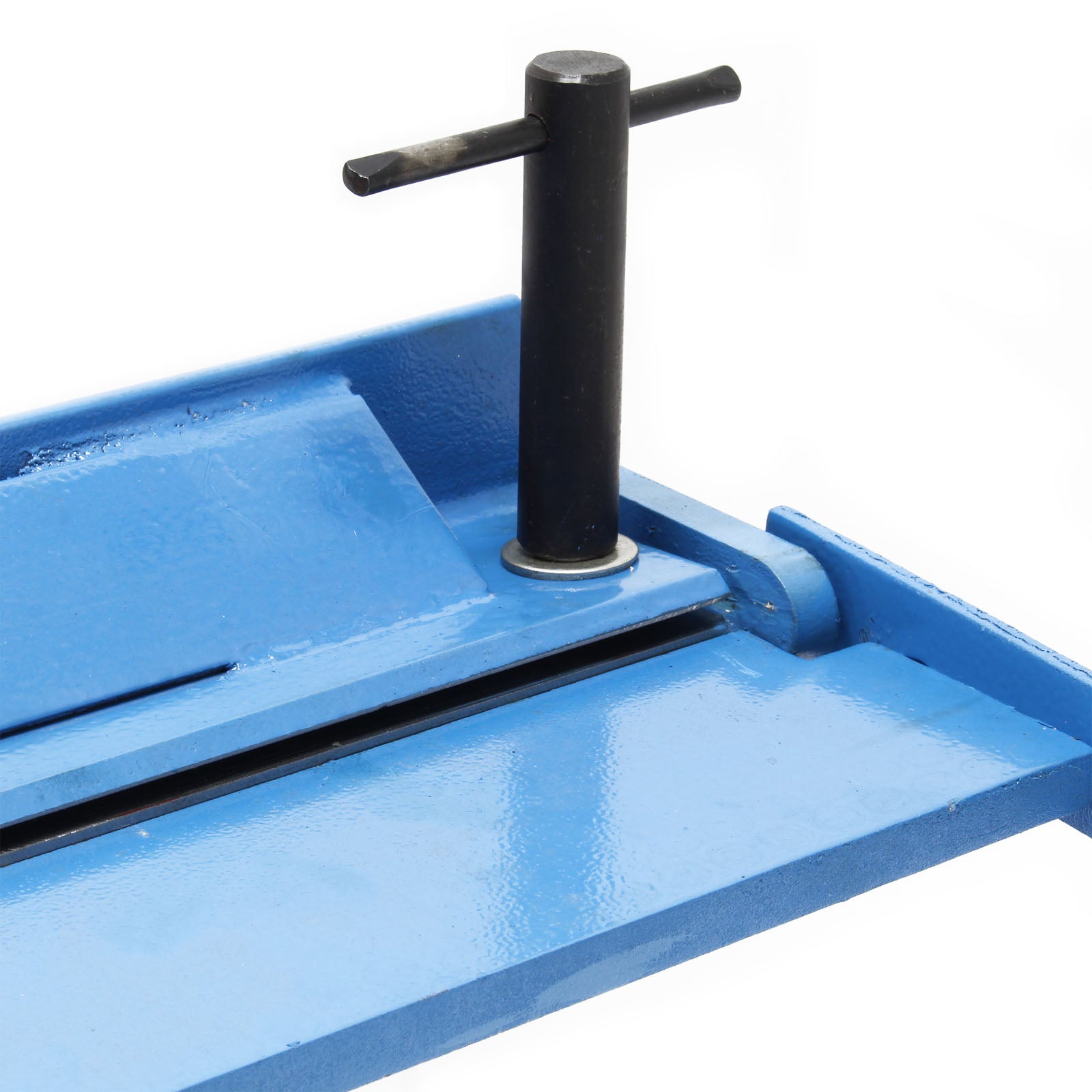 Piegatrice per lamiera 910 mm con angolo di piegatura max 135° e capacità di piegatura di 1mm