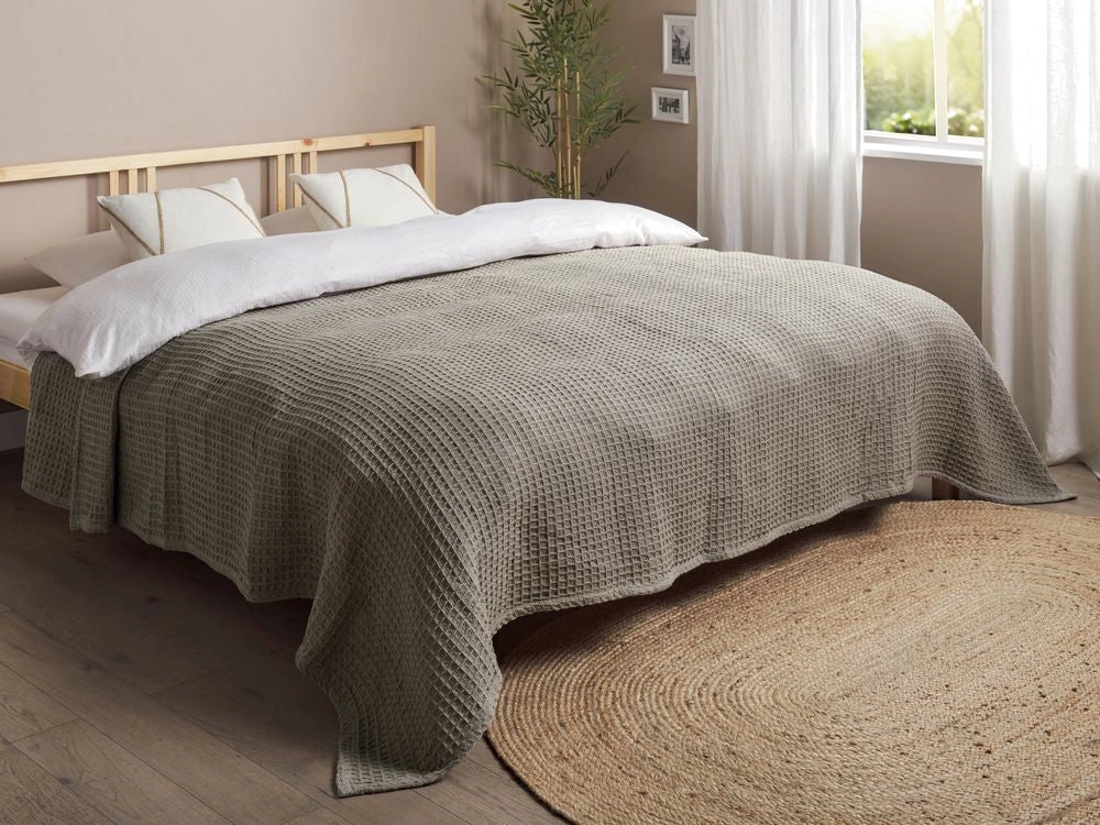 Copriletto in cotone tortora 220 x 240 cm con motivo a quadretti, decorativo, per il soggiorno e la camera da letto.