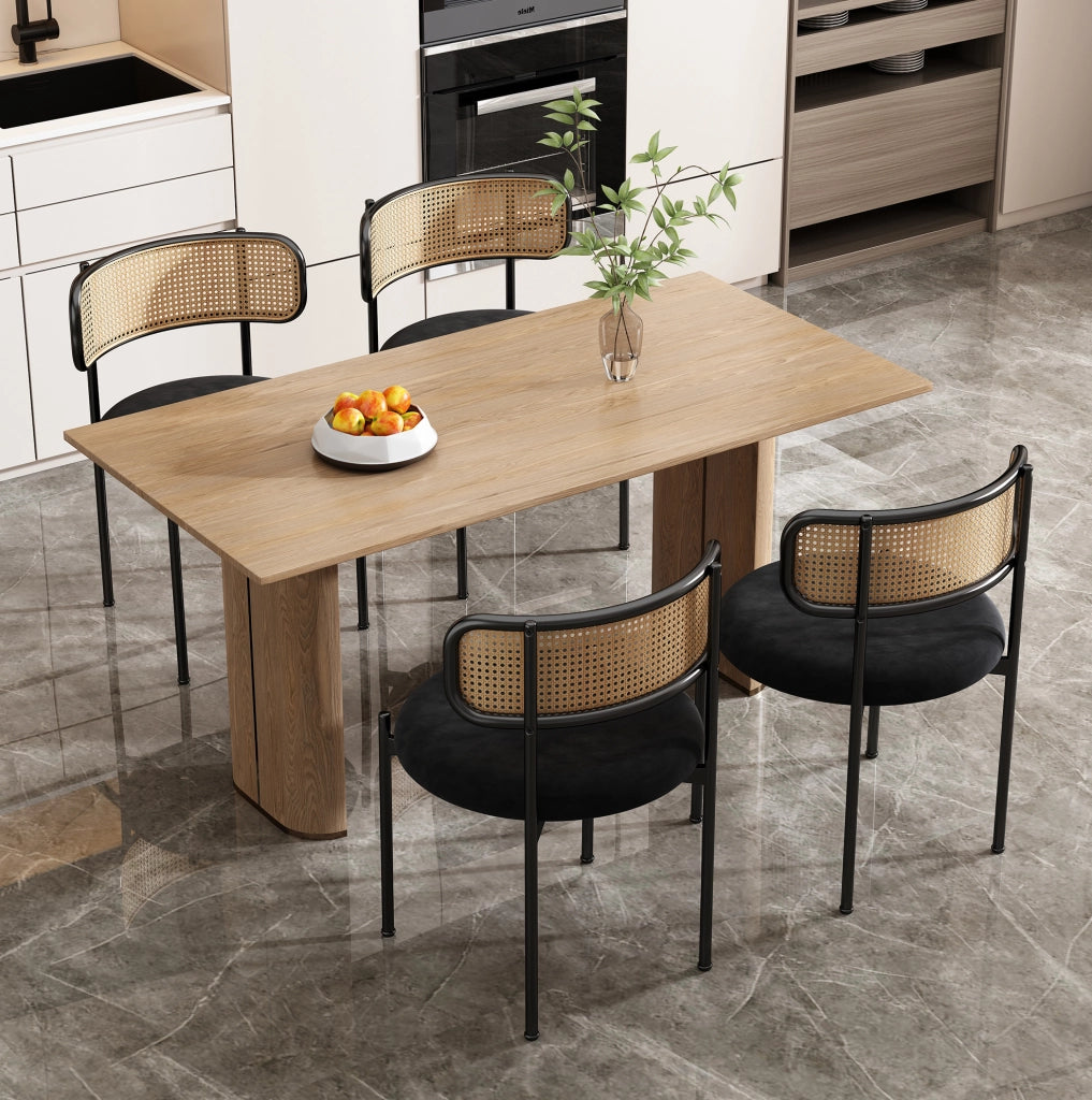 Set 4 sedie da pranzo in velluto nero con schienale in rattan e gambe in metallo