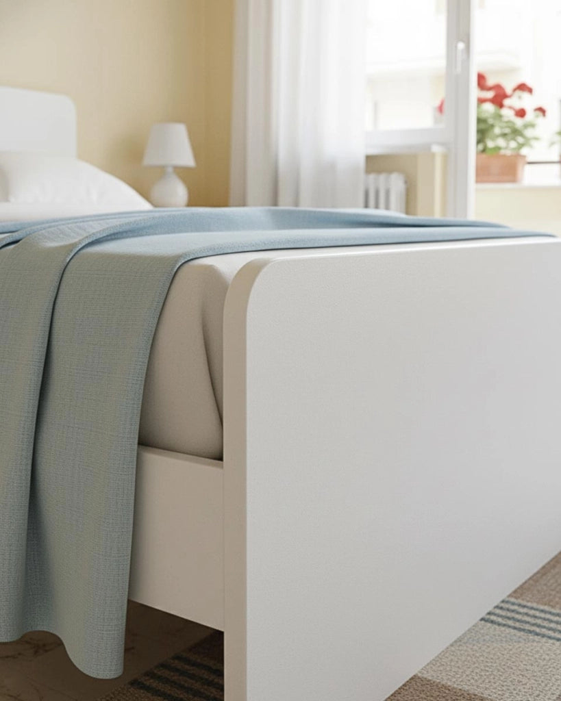 Letto easy con fascioni e pediera - Letto una piazza e mezzo 127 x 197 - Struttura Bianca - Rete e materasso esclusi_