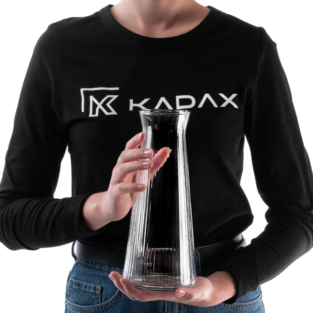 Caraffa in vetro KADAX da 1 litro (1000 ml) per acqua, limonata e altre bevande, con scanalature.