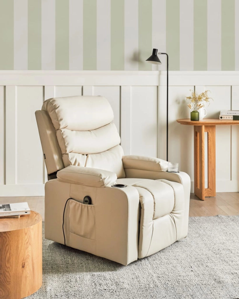 Poltrona elettrica reclinabile in ecopelle imbottita con poggiapiedi beige stile moderno