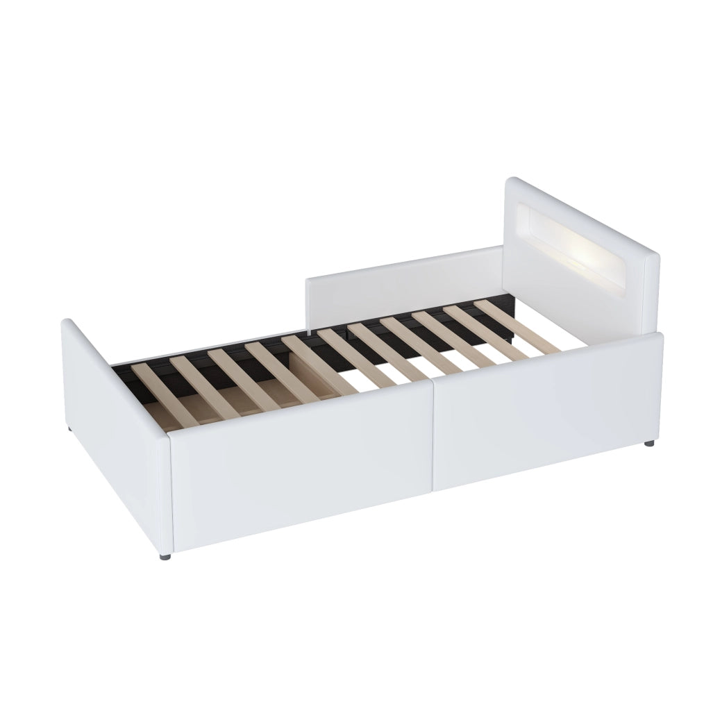 Letto imbottito bambini 90x200 cm bianco similpelle con USB e luce notturna