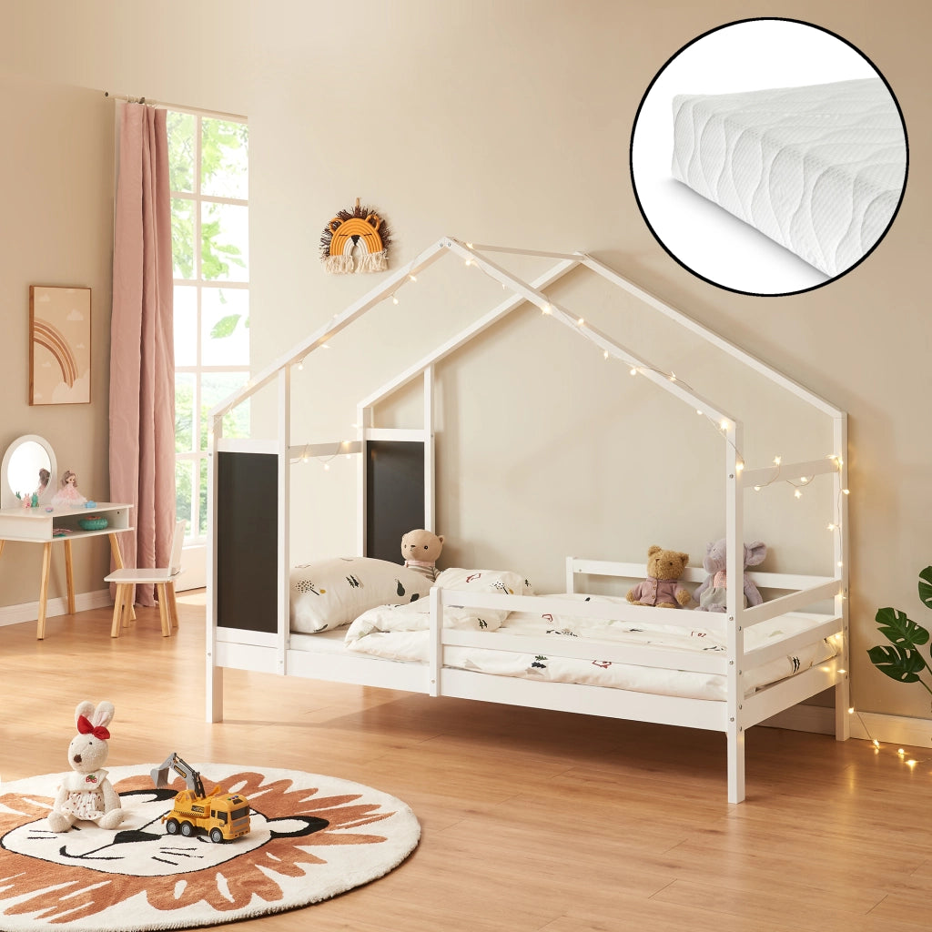 Letto a Casetta Lorenskog per Cameretta con Materasso 90 x 200 cm in Legno di Pino con Barriera Anticaduta - Bianco [en.casa]