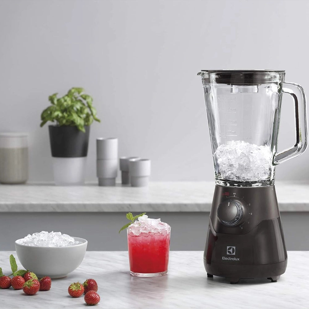 Frullatore Elecrolux Creative Collection 1.5L con 4 Lame in Acciaio e 5 Velocità