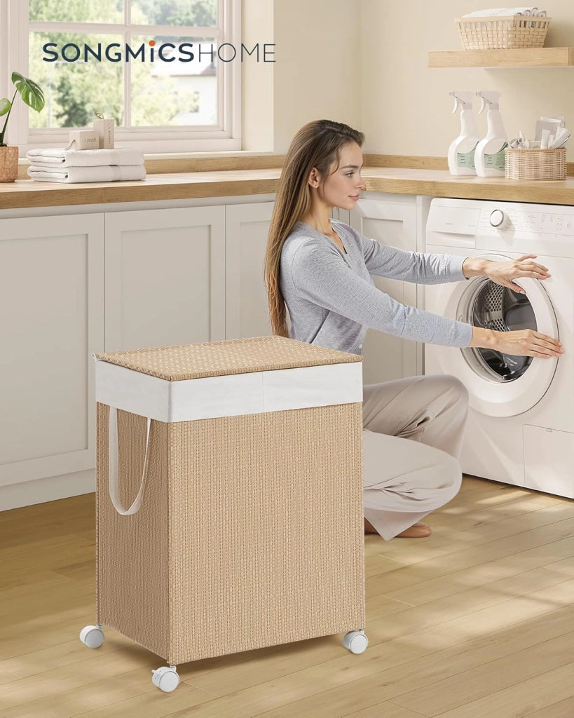Cesto Portabiancheria a 2 Scomparti, Carrello Biancheria Sporca 100 L con Ruote Coperchio, Sacco con Manici, Effetto Rattan, Lavanderia Bagno, Beige Naturale e Bianco Opaco LCB601N01