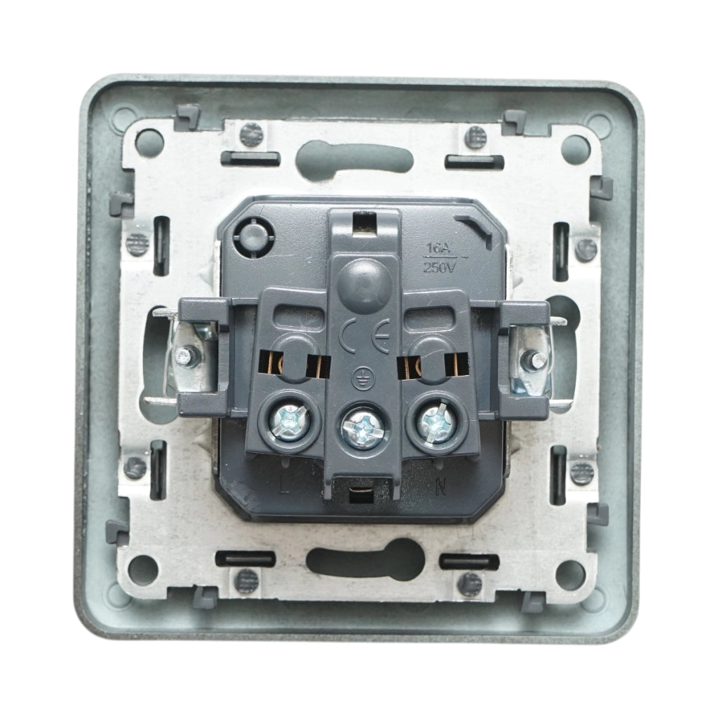 Presa schuko da incasso nera 220V, 16A, PC con coperchio protettivo IP44 80x80mm