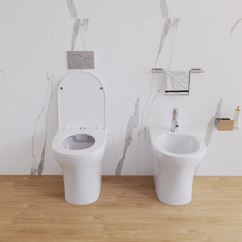 Sanitari filomuro rimless in ceramica bianco lucido: vaso bidet e copriwc soft-close | Nassau