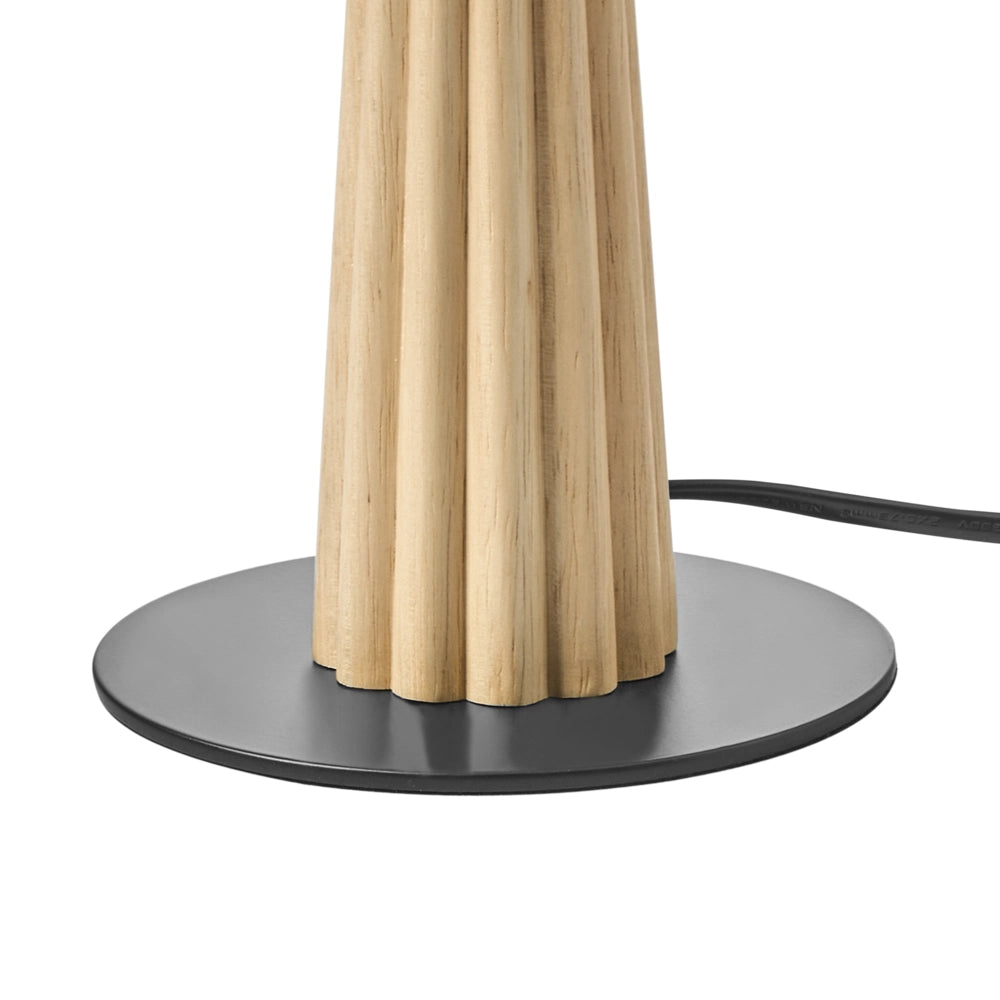 Lampada da terra industriale con paralume in tessuto e base in legno di gomma bianco naturale