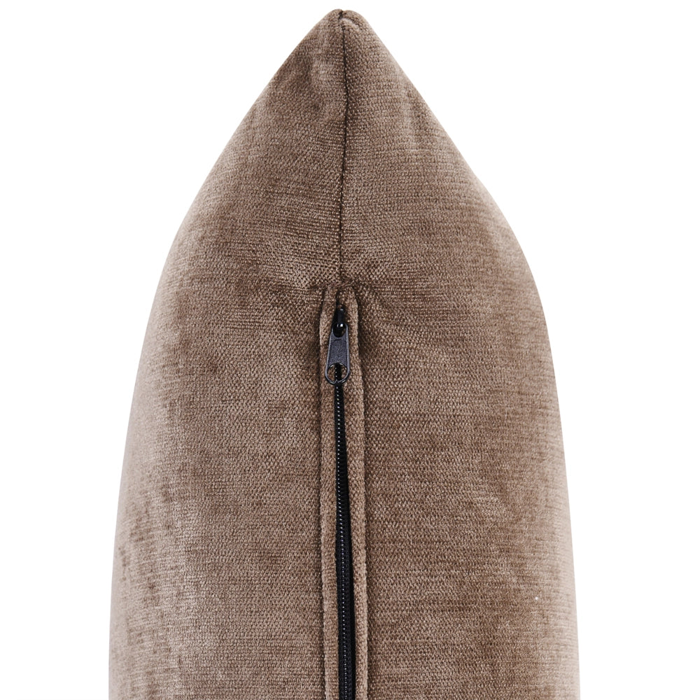 Poltrona marrone rivestita in ciniglia con gambe rotonde in legno e braccioli per soggiorno, angolo lettura, stile moderno minimalista
