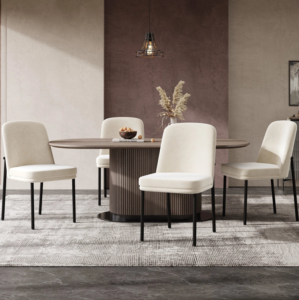 Set di 4 sedie da pranzo in velluto beige con struttura nera