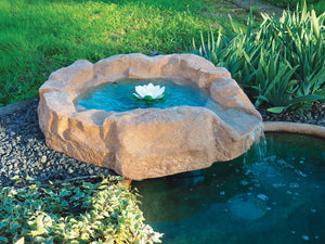 Roccia Artificiale con Sorgente 75x90x20 cm per Laghetti da Giardino in Vetroresina