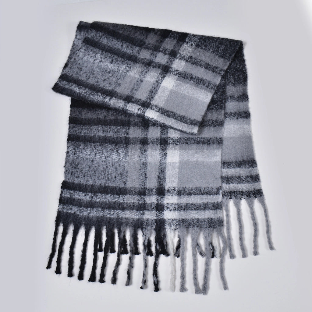 Nuova sciarpa a quadri spessa, elegante e calda, sciarpa lunga con nappe per uomo e donna, perfetta per le coppie.