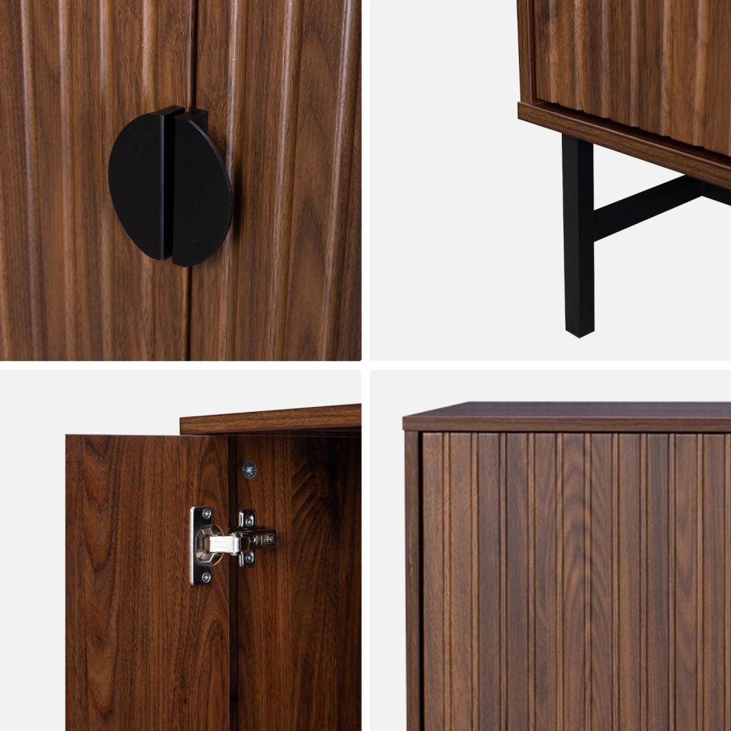 Credenza a 4 ante scanalata effetto legno, 157.5cm, marrone scuro