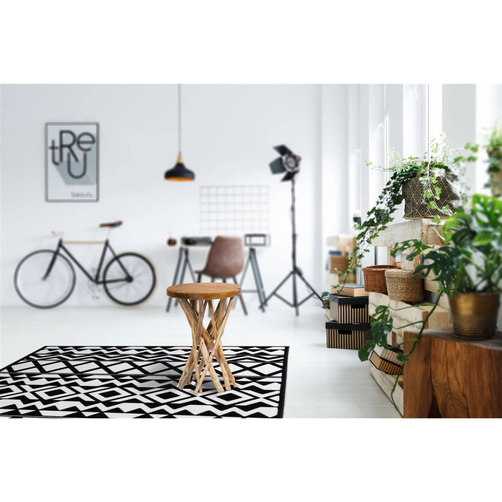 Tavolino Radix in Legno di Teak con Gambe Intrecciate