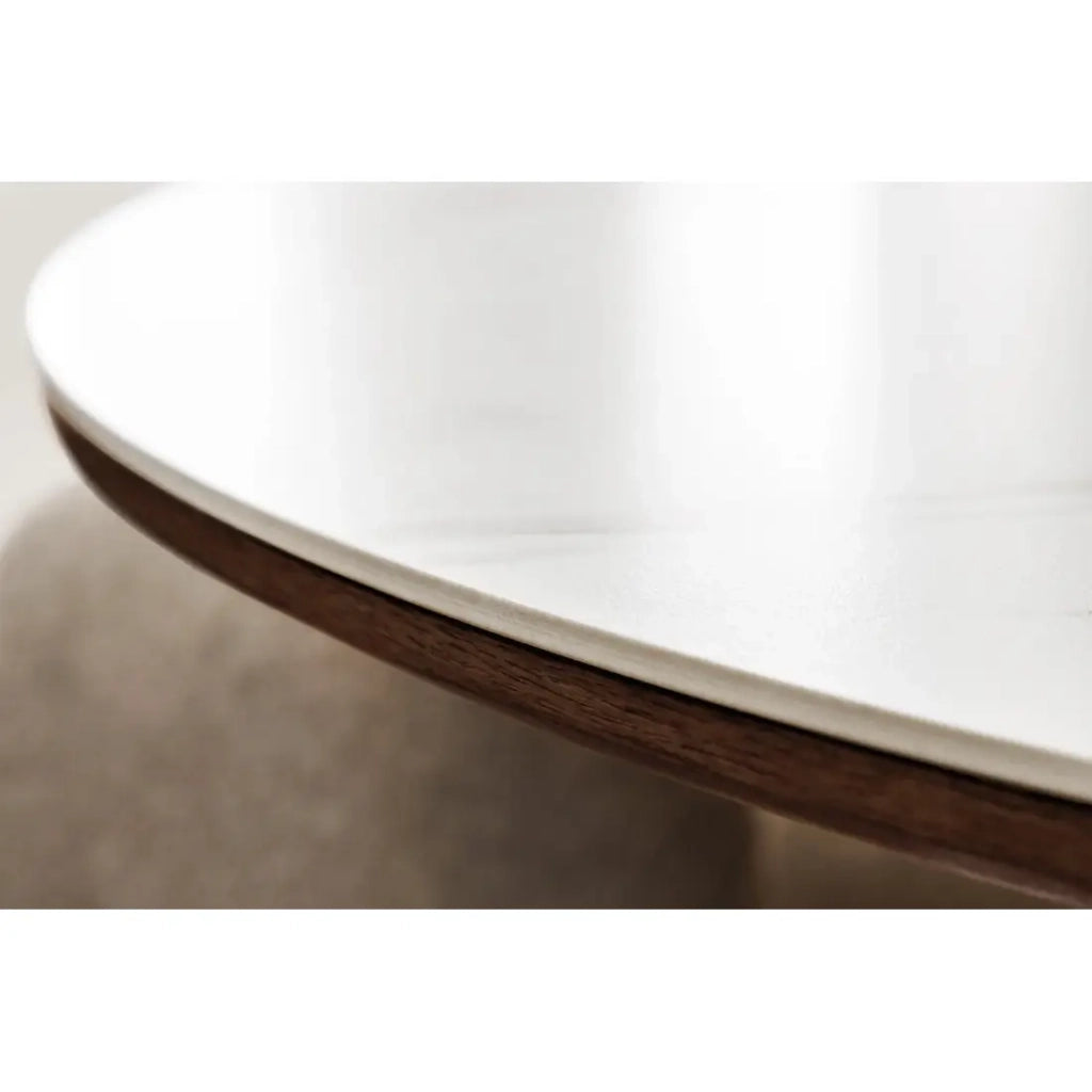 Tavolo da pranzo LUMEA – Rotondo 120 cm – Piano in ceramica effetto marmo bianco – Piede in legno massiccio – Stile contemporaneo