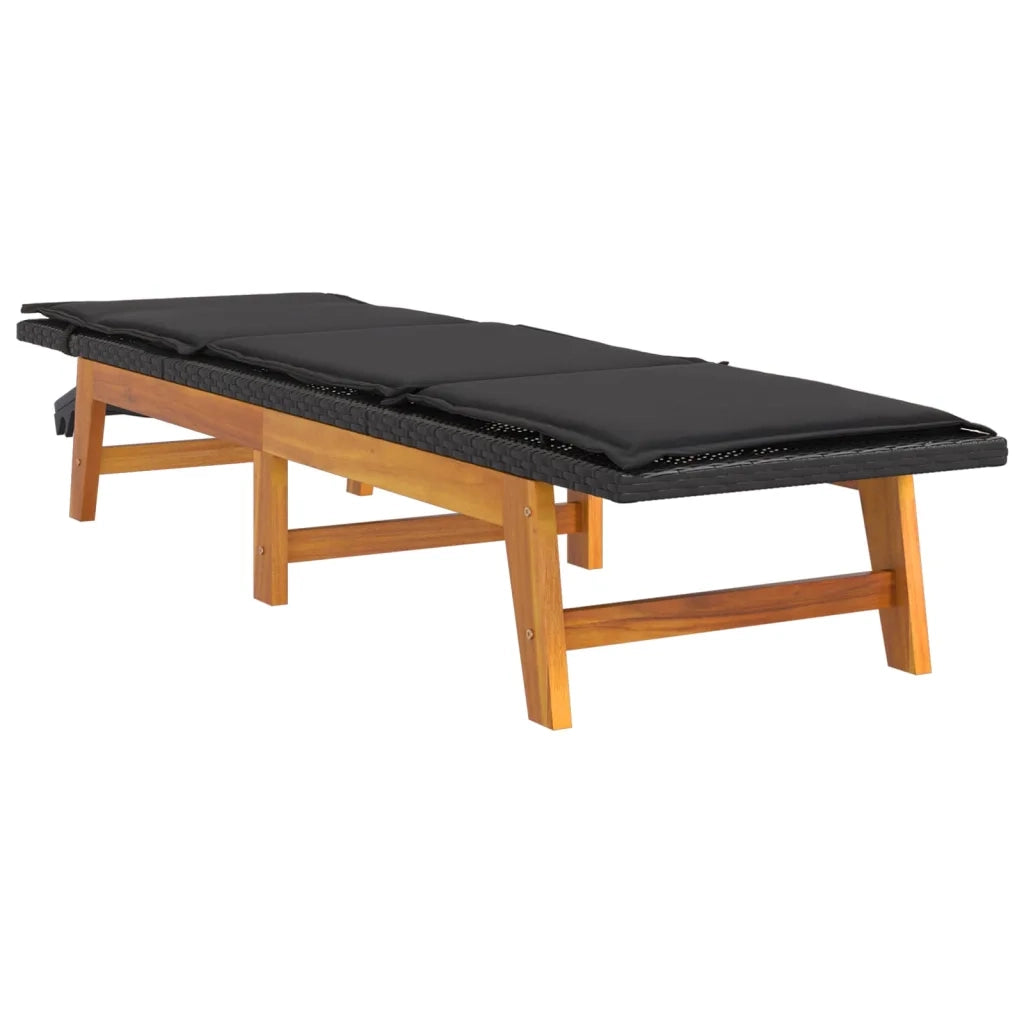 Lettino Prendisole | Sdraio con Cuscino Nero Marrone Polyrattan e Massello di Acacia