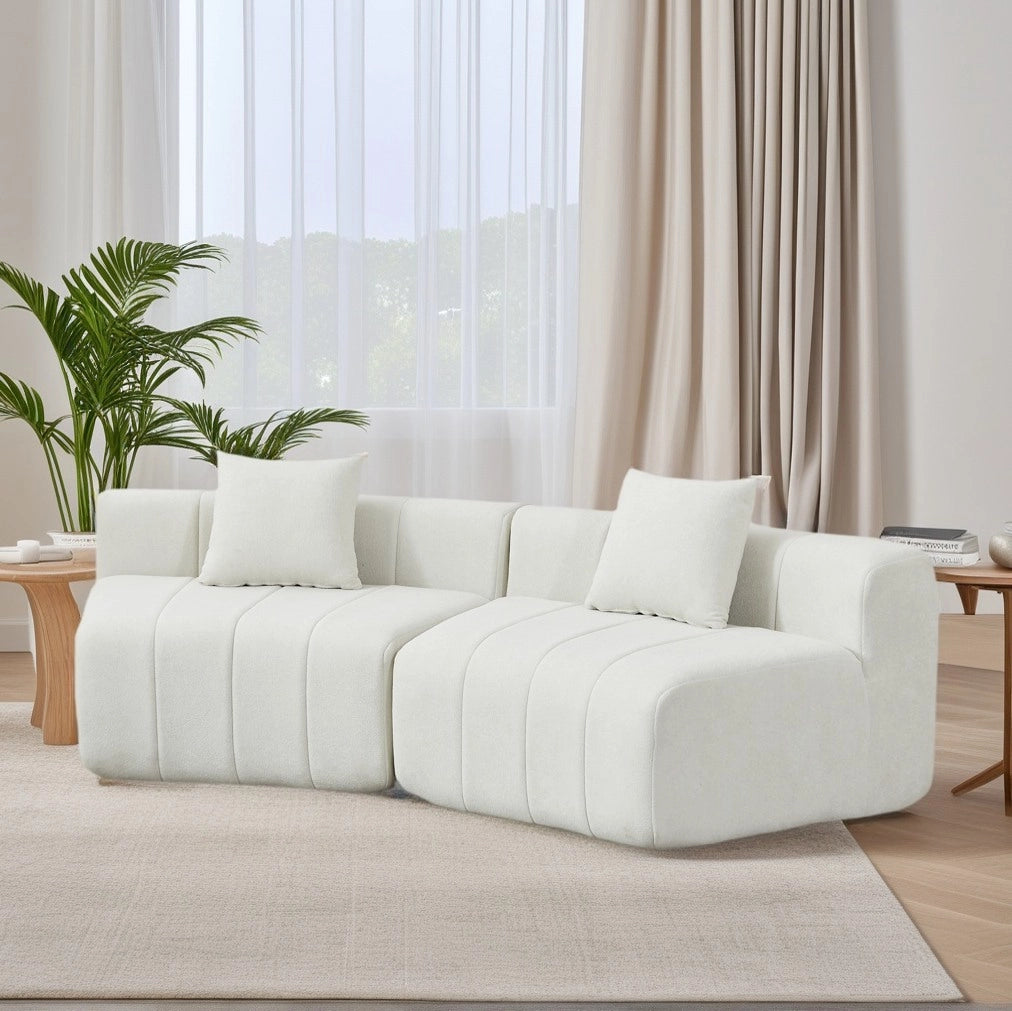 Modulo divano in chenille con forma curva e due cuscini per soggiorno e ufficio