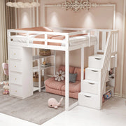 Letto a soppalco 140x200 cm in legno bianco con 4 cassetti; ripiani e scala laterale