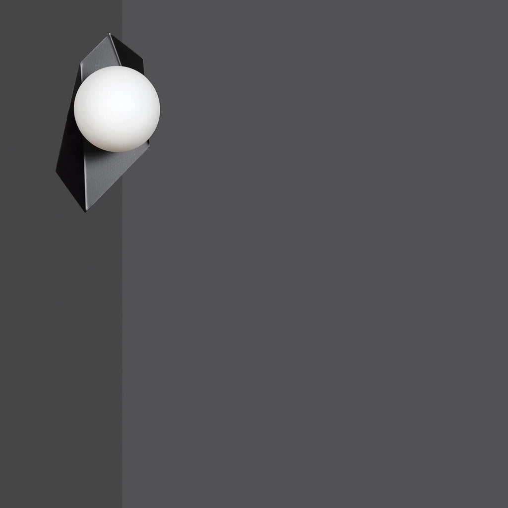 Applique Moderna 1 Luce Parvati In Acciaio Nero E Sfera Vetro Opalino