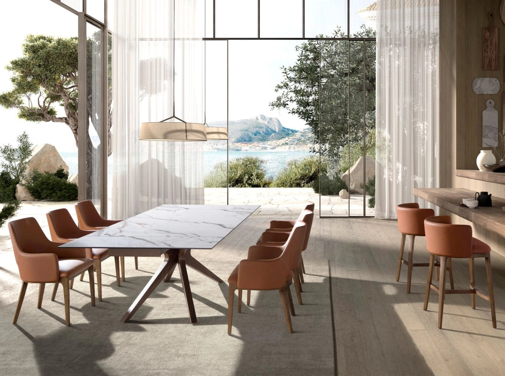 Sgabello in similpelle marrone