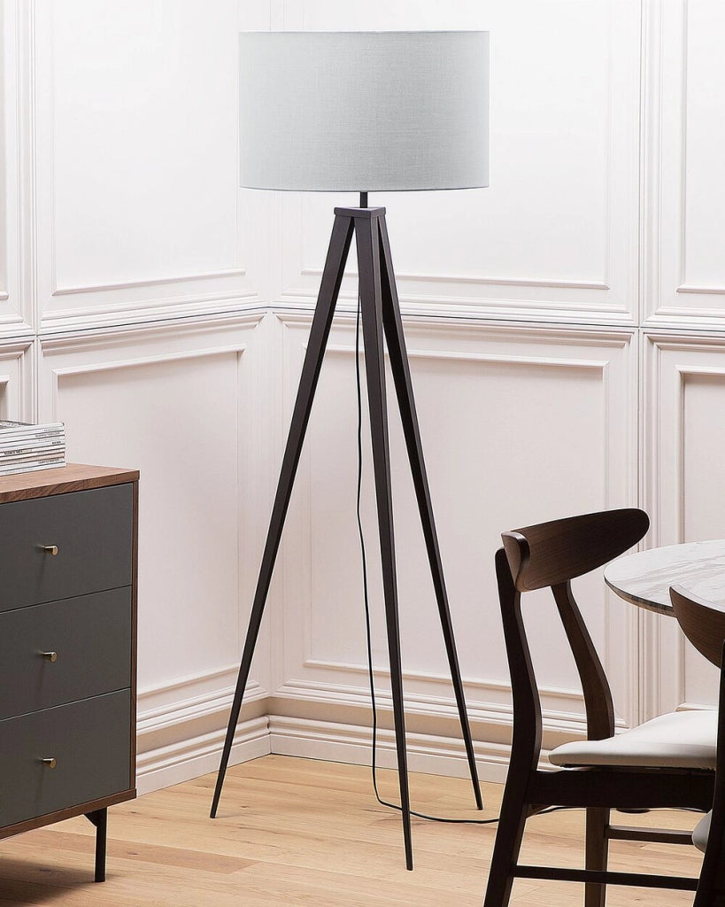 Lampada da Terra Grigio Policotone 156H cm Nero Gambe Treppiede in Metallo Paralume Tamburo Moderno