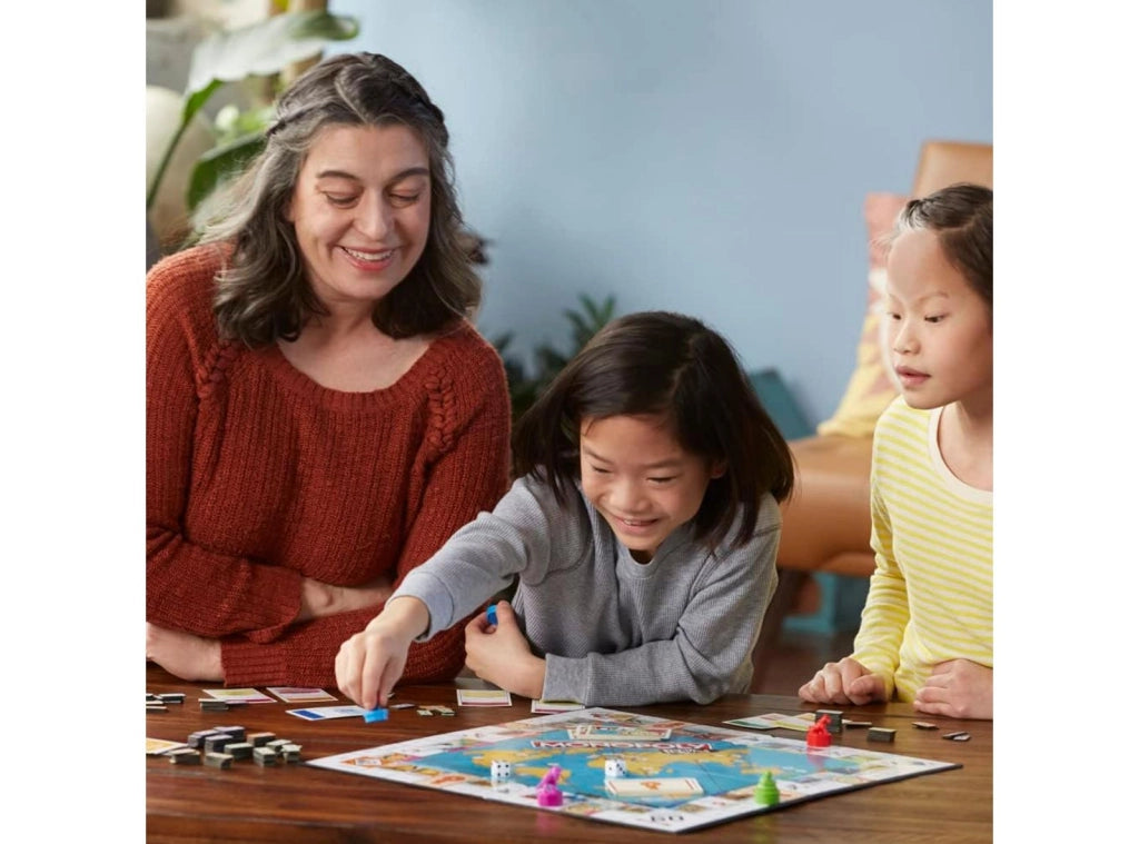 Monopoly In Viaggio per il Mondo Hasbro Gaming Gioco da Tavolo per Famiglie con Tabellone Cancellabile e Pedine Timbro Regalo per Bambini dagli 8 Anni in Su