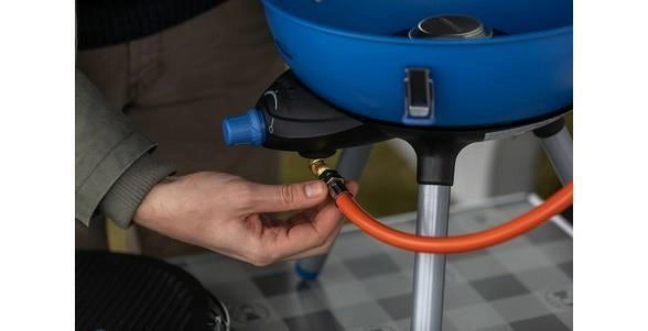 Campingaz 2177091 Party Grill 400 Caravan Grill 2000 W propano-butano con coperchio rimovibile e 3 gambe colore Nero Blu Acciaio satinato