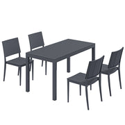 Set di mobili da giardino gruppo sedute 5 pezzi Tavolo largo con 4 sedie impilabili design a listelle per 4 persone Grigio scuro