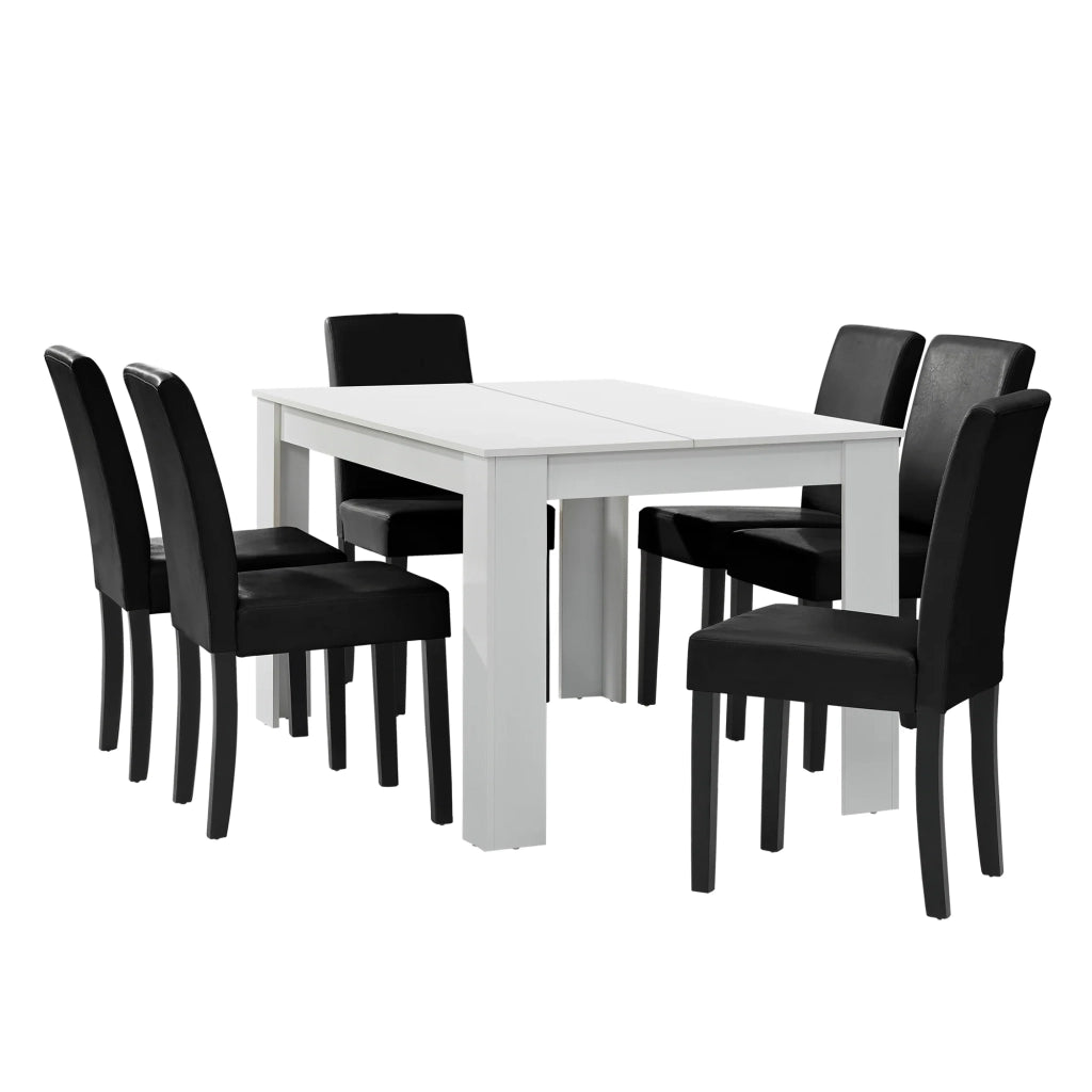 Tavolo da pranzo bianco opaco con 6 sedie nere imbottite in pelle sintetica 140x90 cm 03_0004024