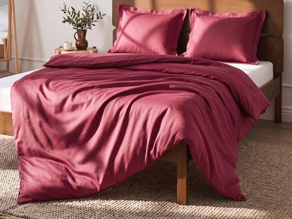 Set copripiumino e federa in cotone satinato bourdeaux 150 x 200 cm per una camera da letto moderna
