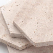 Set di sostegni per bicchieri in marmo travertino da 4 pezzi per salotto e ufficio