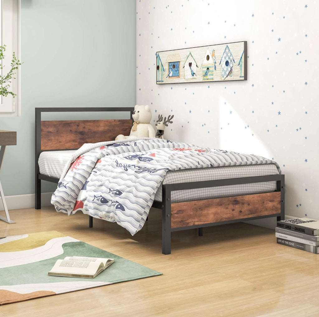Letto singolo ULEVR 90x200 cm in metallo e MDF con rete a doghe, testiera e pediera marroni